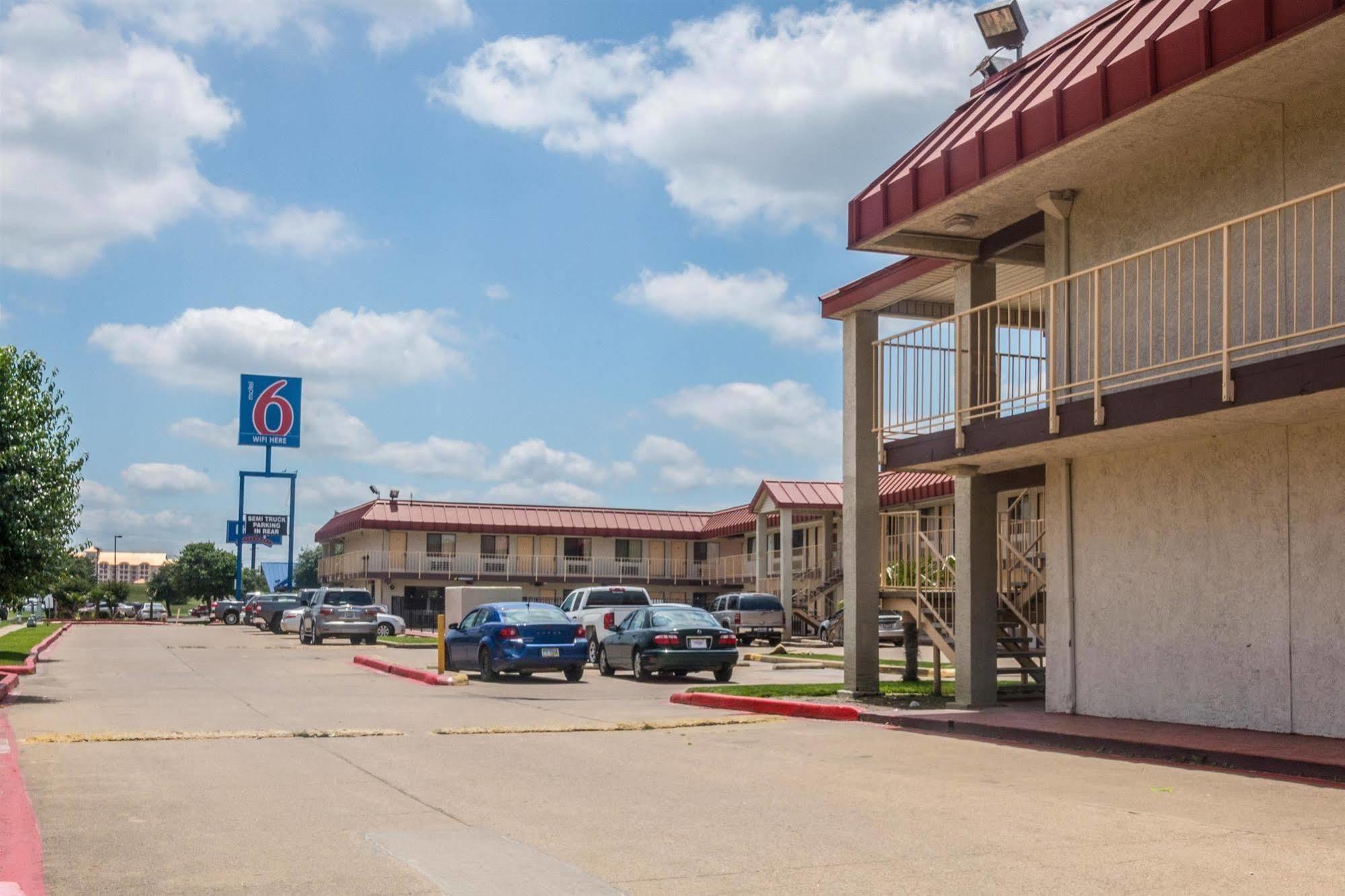 Motel 6-Mesquite, TX - Rodeo - Convention Ctr Esterno foto